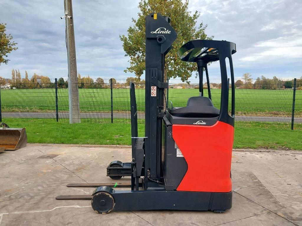 Linde R16-01 Reachtruck voor hoog niveau